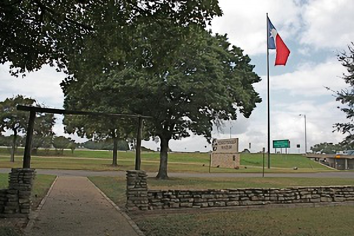 Fort Fisher, NC gate