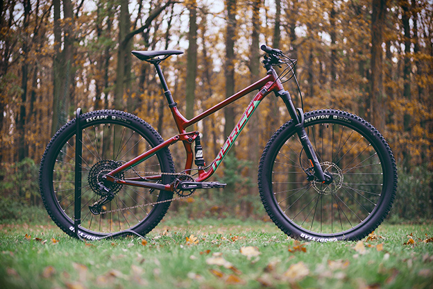 Image of Norco 47 inch Crimson Peak