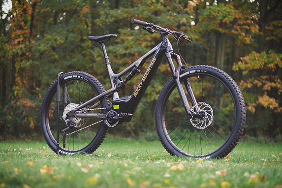 Image of Rocky Mountain 46 inch Black