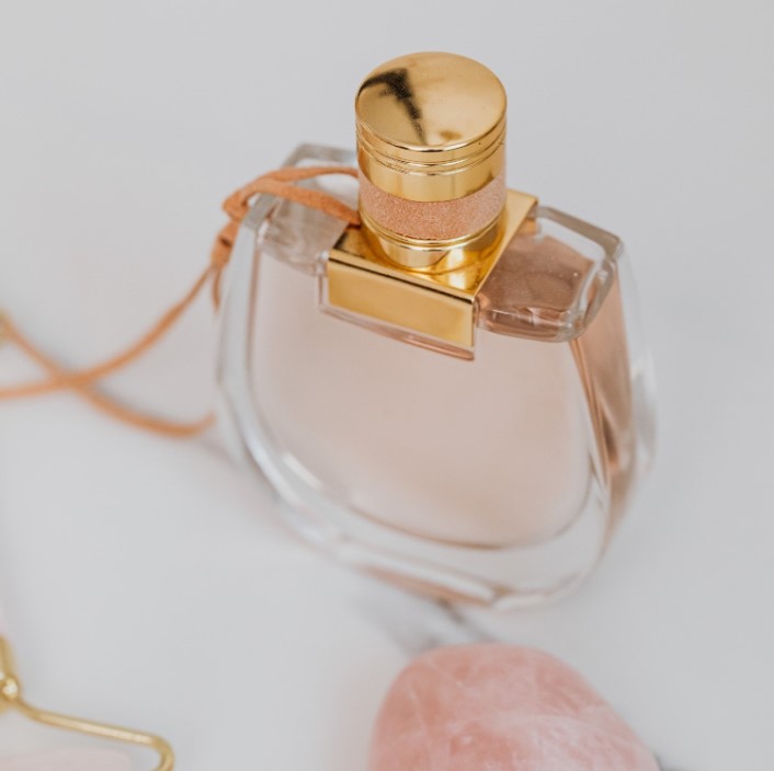 Pink blossom comes in a soft fragrance for women.